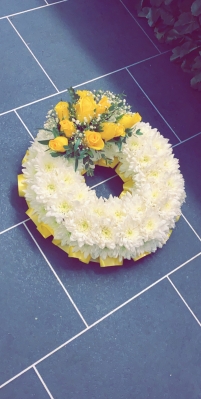 Based open wreath