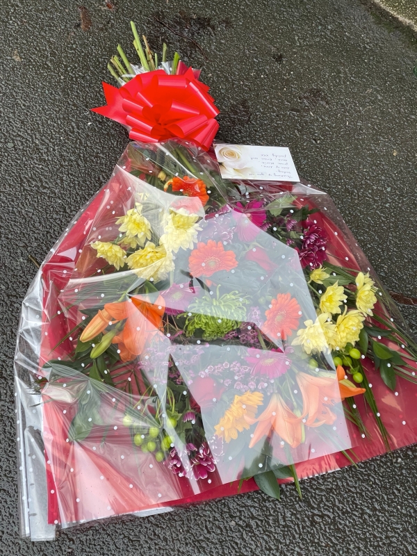 Flat bouquet in cellophane