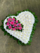 Based heart tribute