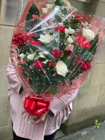 Flat bouquet in cellophane